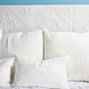 Four-tiered faux tiled headboard.