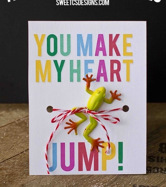 Tiny animal valentines perfect for boys make my heart jump with delight - free printable designs.