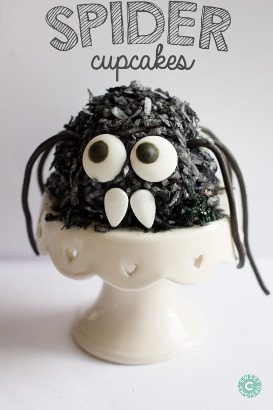 These hairy spider cupcakes are amazing- and kids can make them!