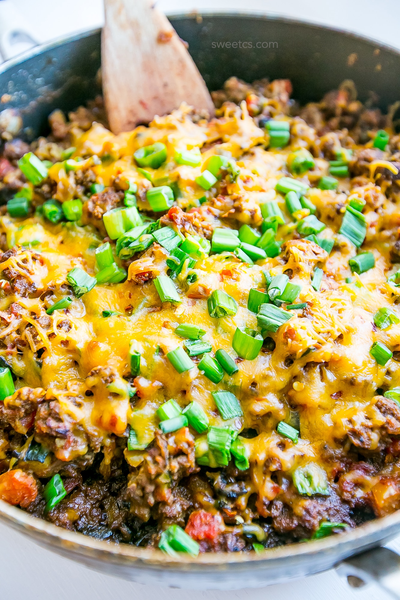 picture of cheesy taco skillet in a pan