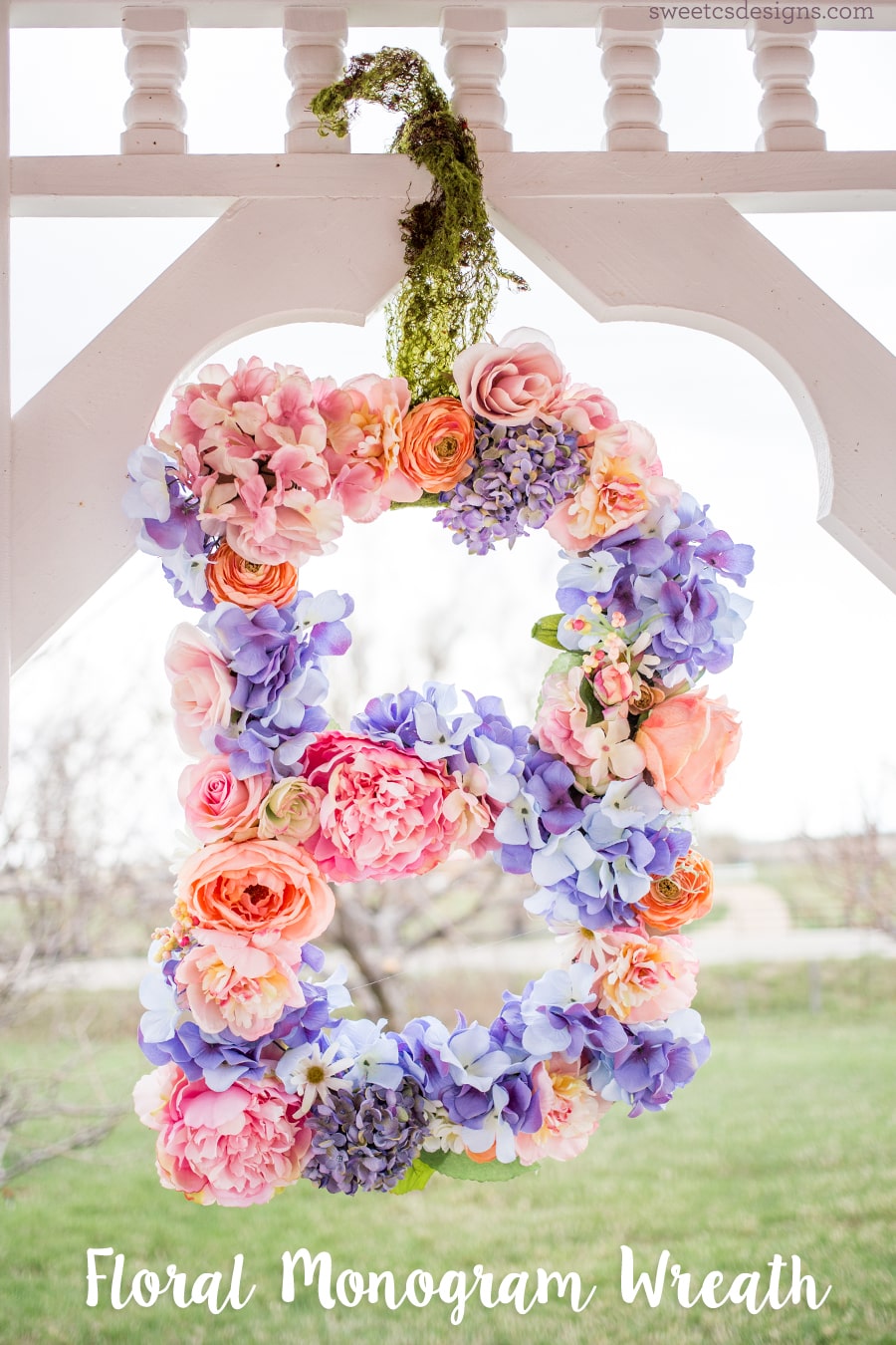 Floral monogram wreath- this is so cute and easy to make!