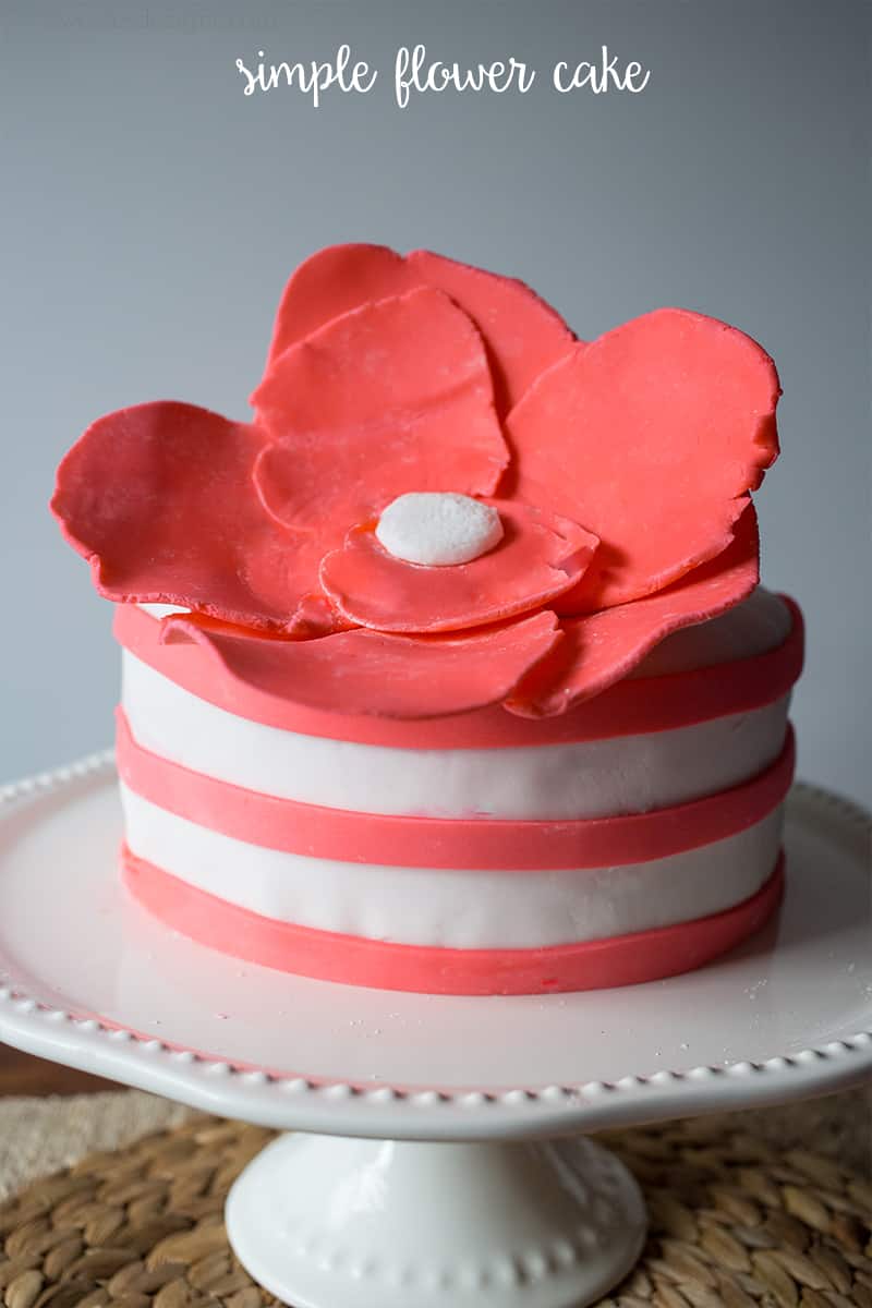 simple flower cake- this easy teqhnique gets great easy fondant cakes quick!