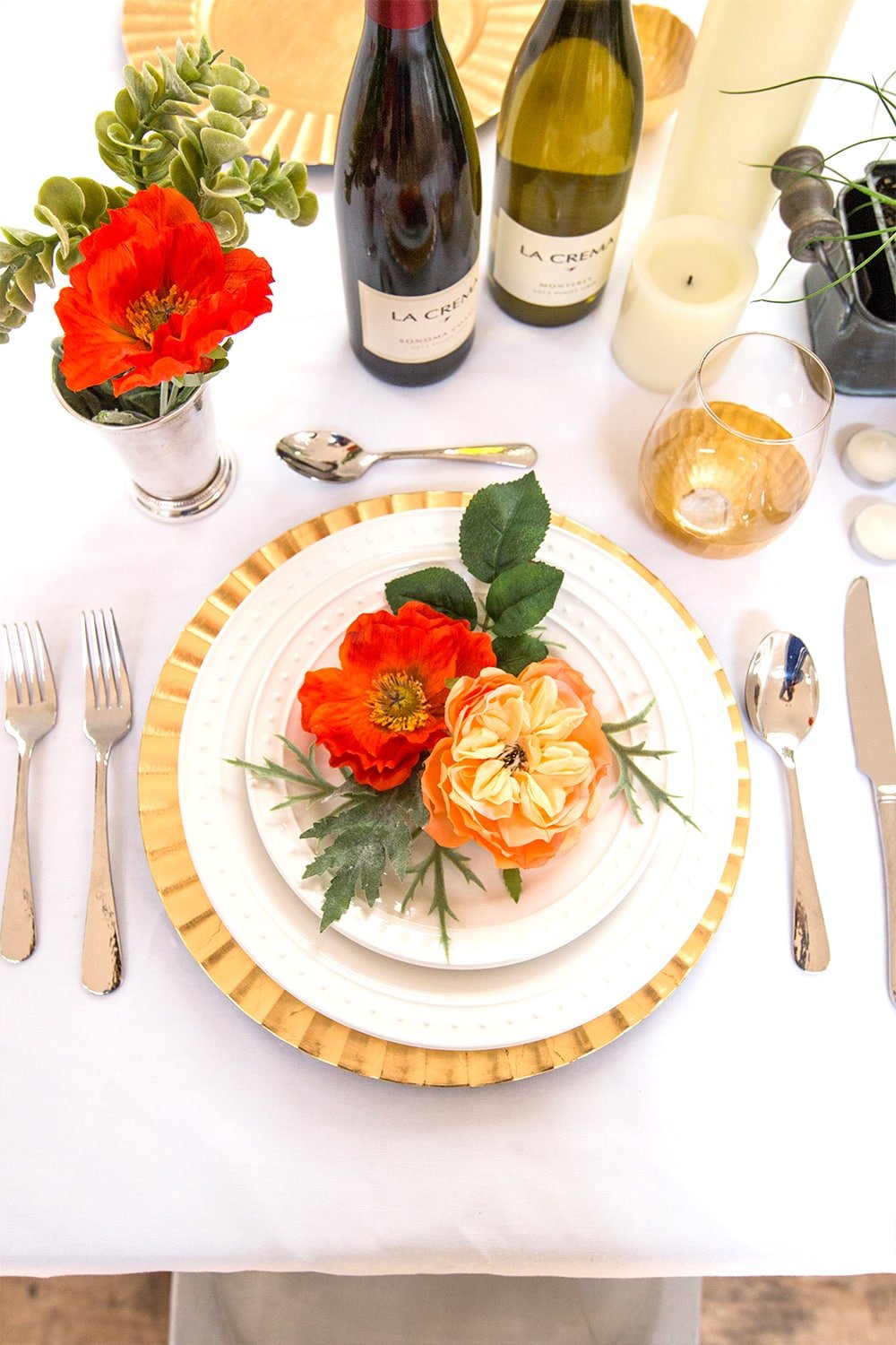 Gorgeous Everyday dinner decor- I love this for a weeknight romantic meal!