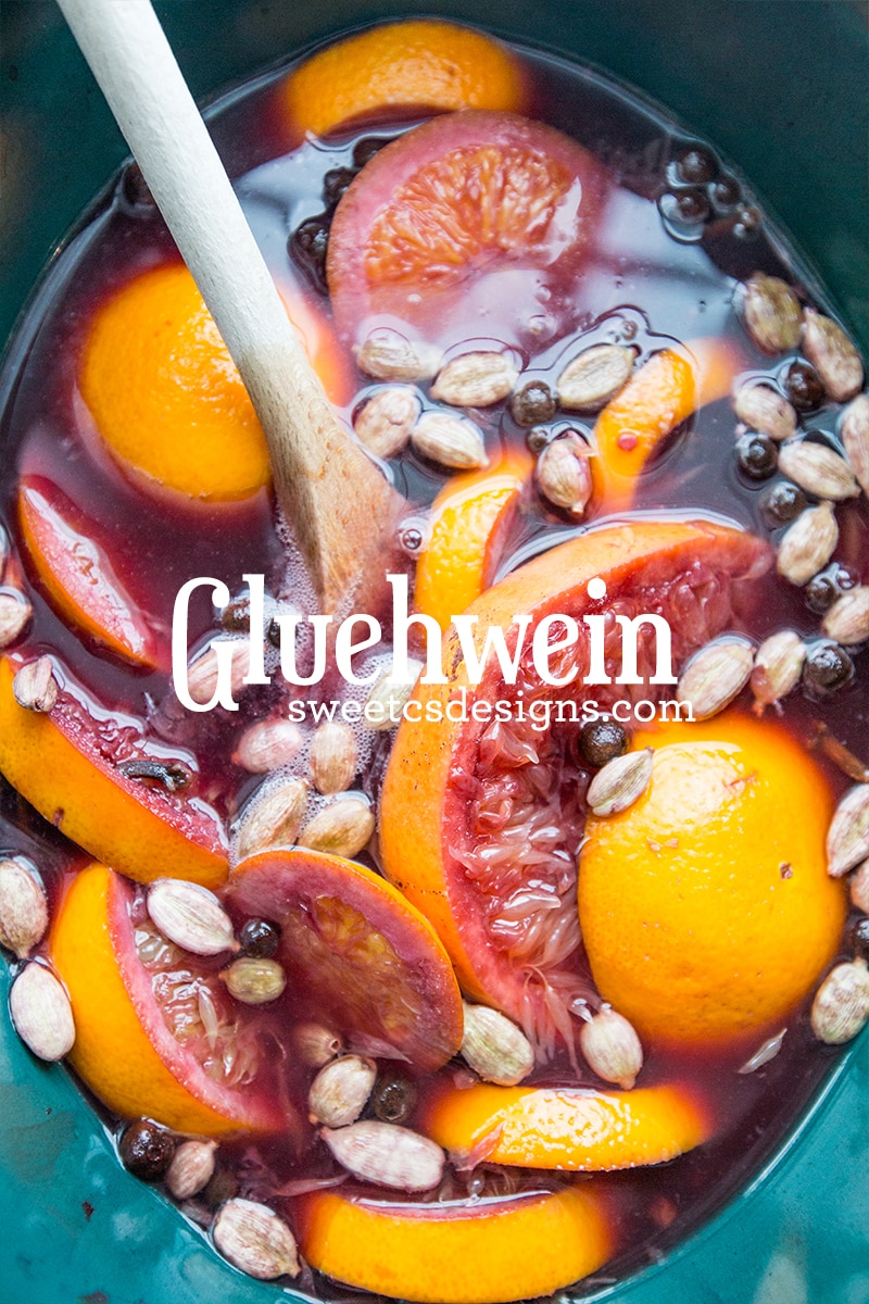 Gluehwein-- the most delicious holiday crockpot drink!