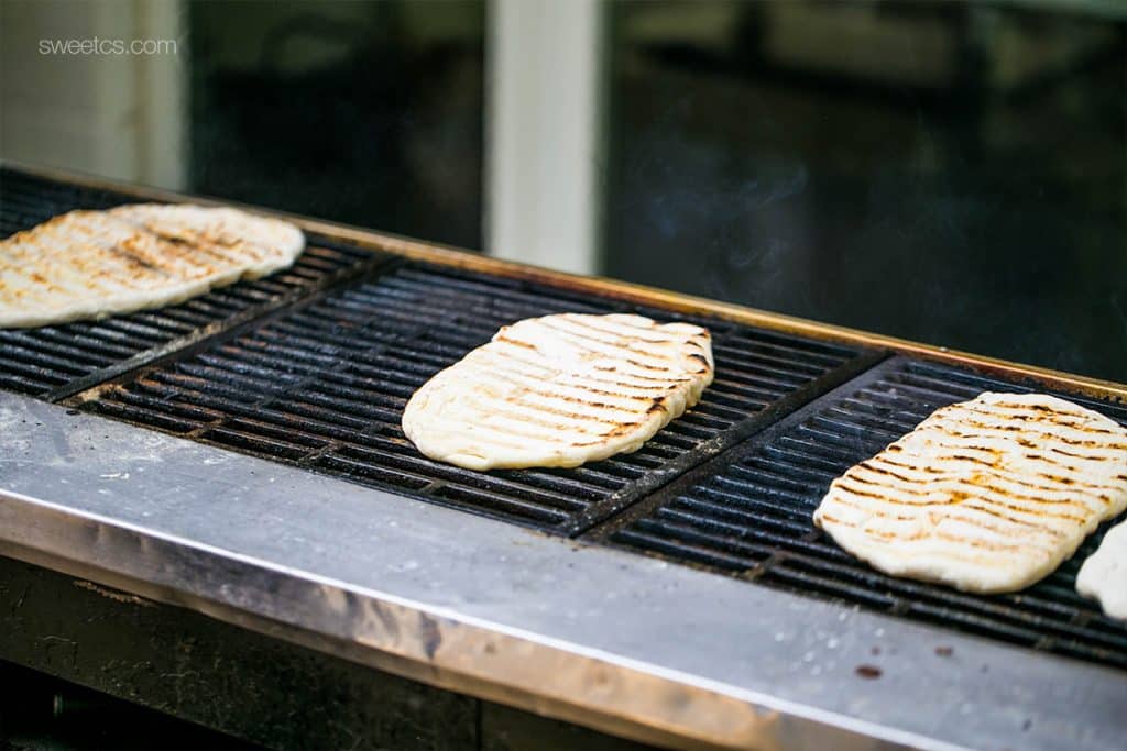 Grilled flatbread- such a fun dinner party idea!