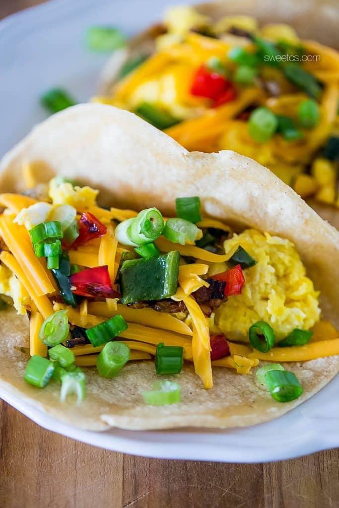 These breakfast tacos are so delicious and easy- love the roasted poblanos in there!!!