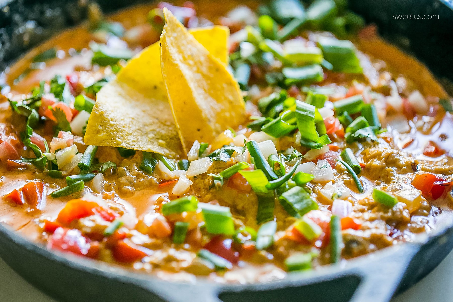 This enchilada dip is a perfect appetizer- so filling and delicious!