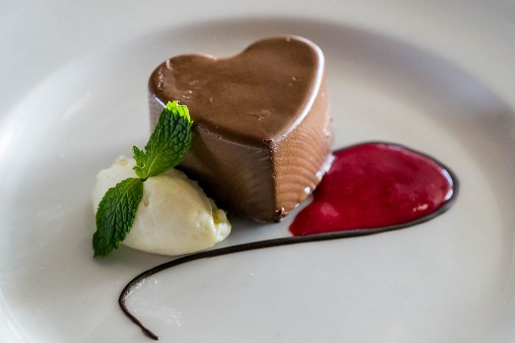 chocolate heart dessert