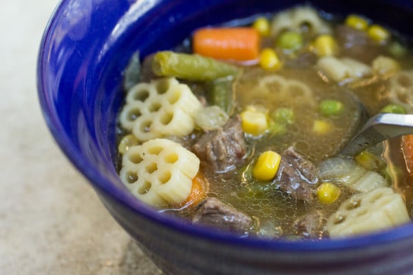 slow-cooker-vegetable-beef-noodle-10-600x399