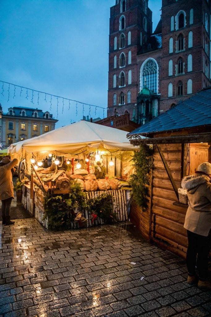 food-stalls-at-the-krakow-christmas-market