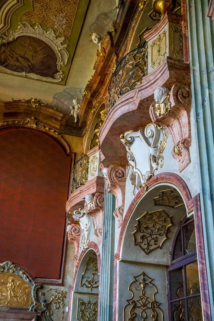 inside-ksiaz-castle