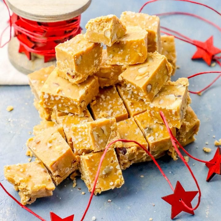 A pile of easy slow cooker fudge with red and white stars.