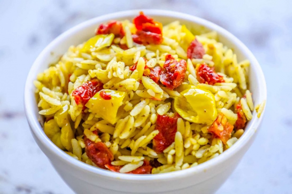 Orzo With Sun Dried Tomatoes and Basil Pesto Sweet Cs Designs