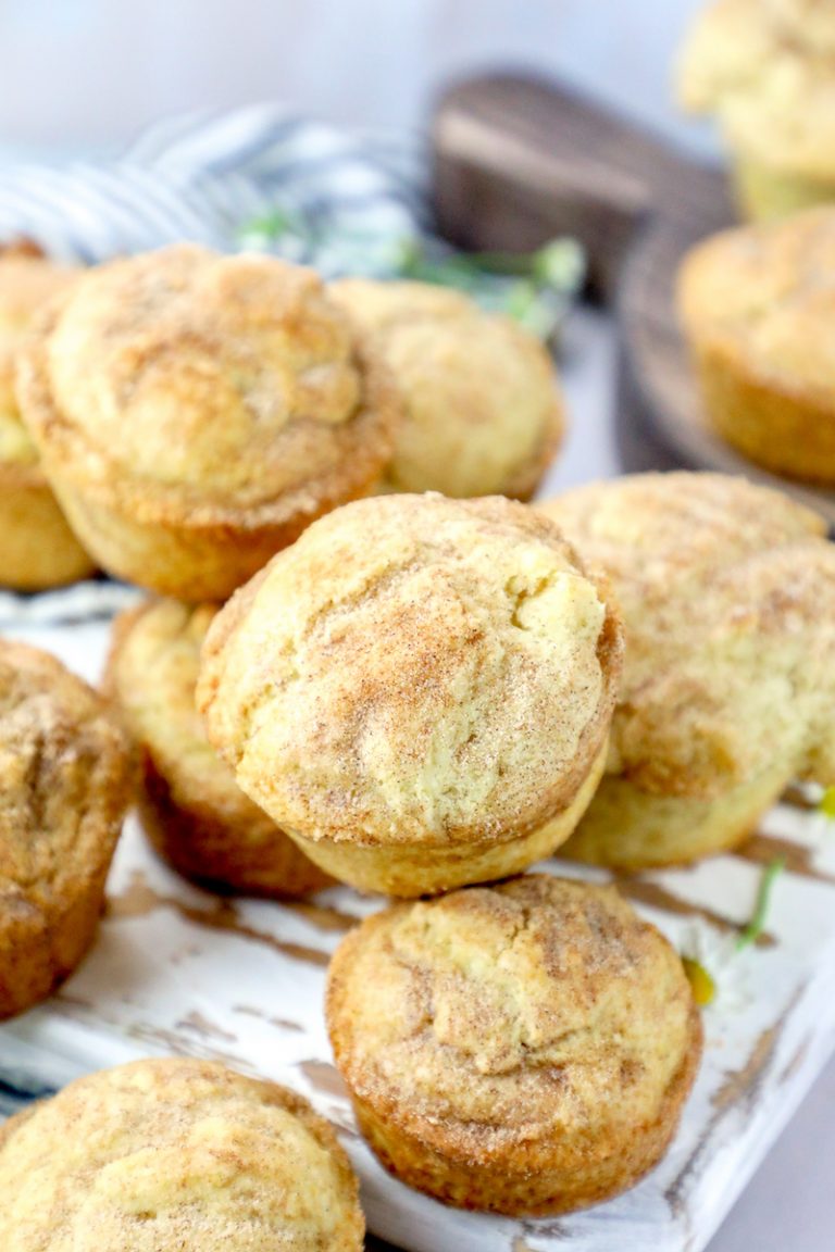 The Best Easy Snickerdoodle Muffins
