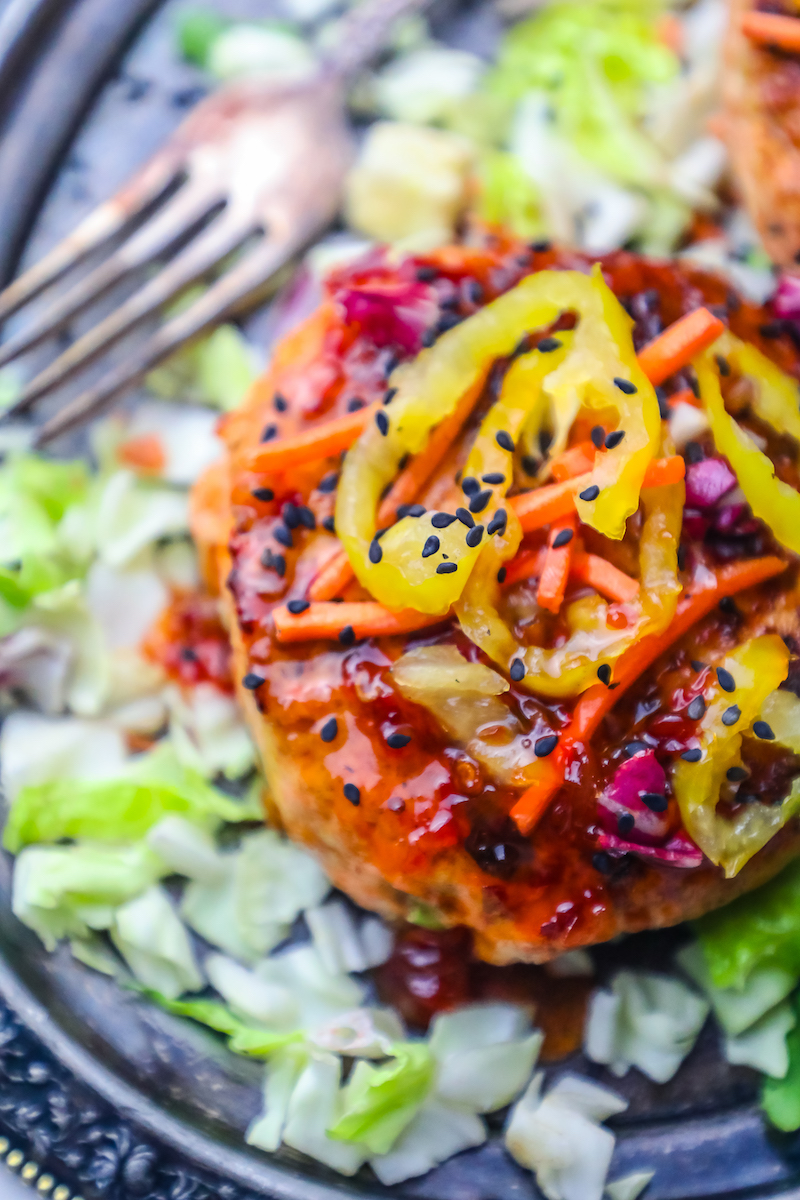 Easy Grilled Sweet Chili Asian Salmon Burgers Recipe
