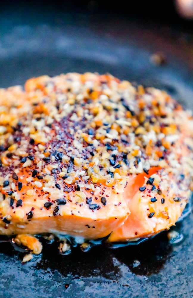 salmon with everything bagel seasoning on top in pan 