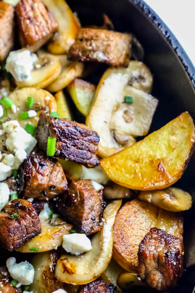 One Pot Blue Cheese Steak Bites and Potatoes Skillet Dinner Recipe