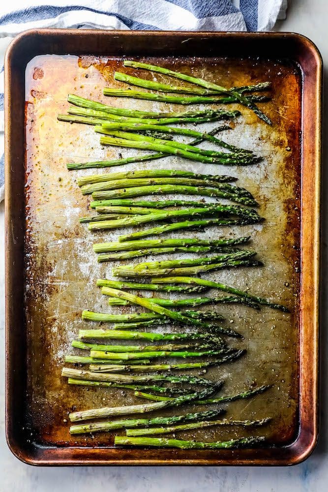 picture of roasted asparagus on baking sheet