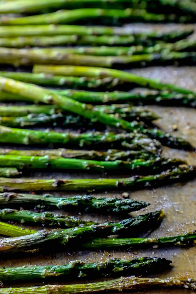 picture of roasted asparagus on baking sheet