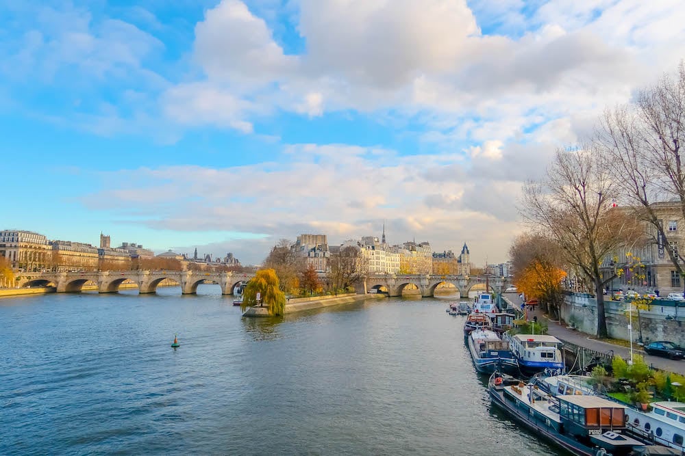 paris at christmas