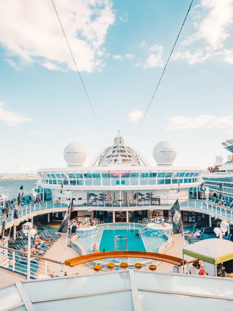 picture of a cruise ship and a pool on it