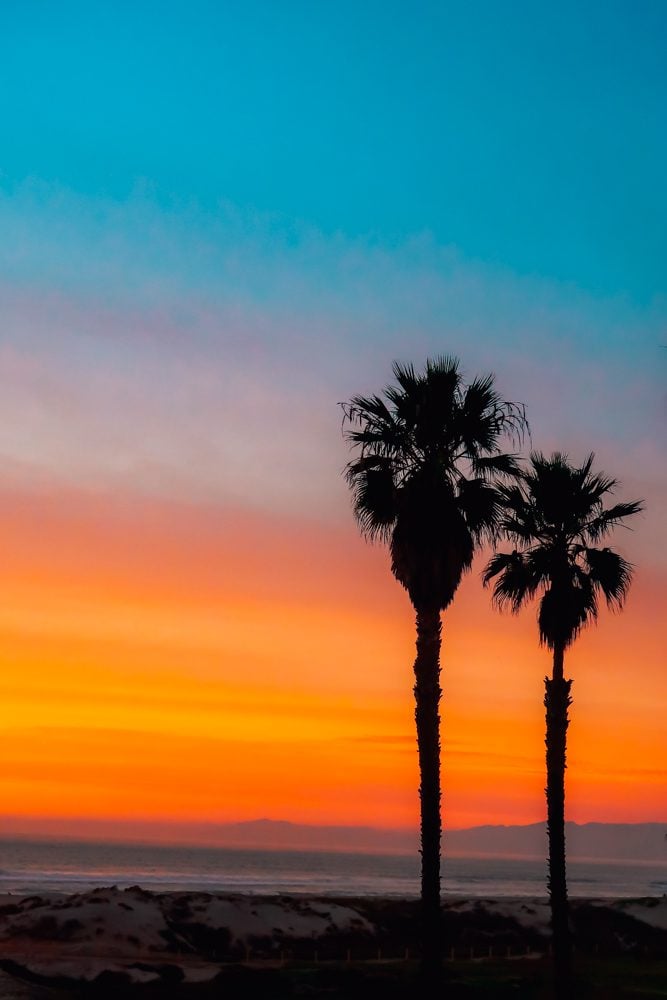 picture of Mandalay beach at sunset in Oxnard California