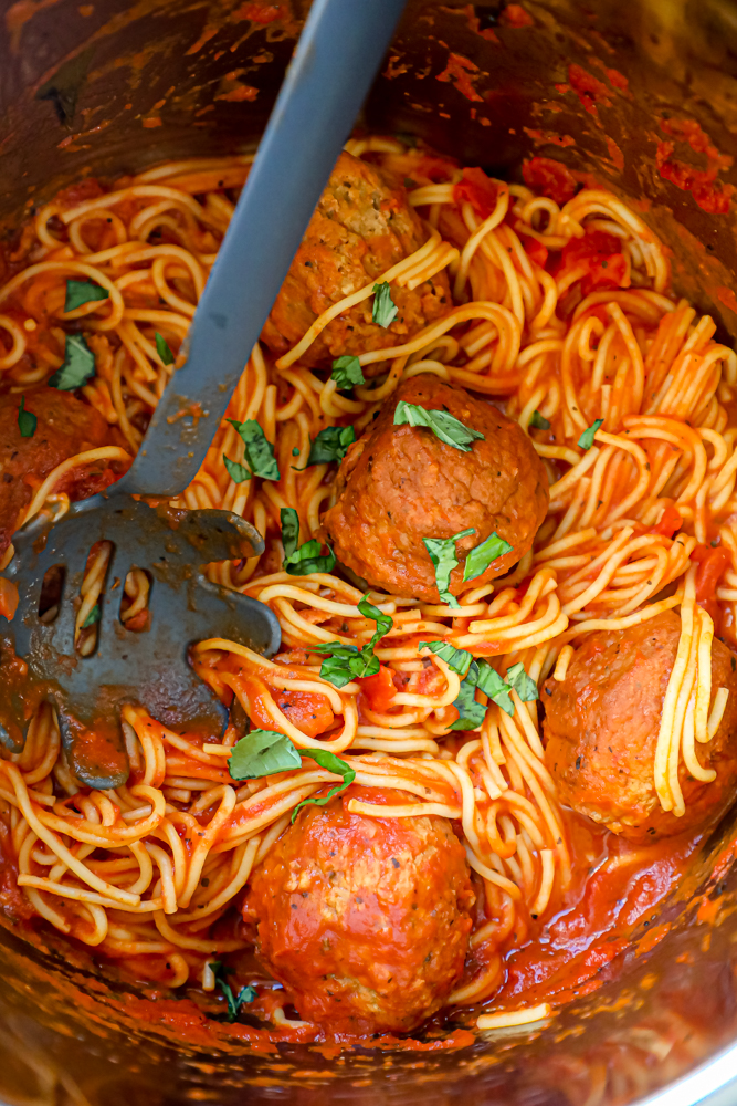 Picture of spaghetti and meatballs in instant pot