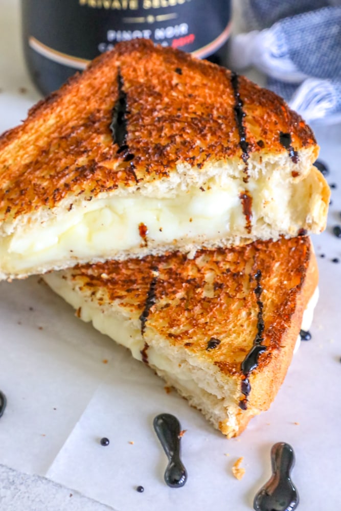 Picture of grilled cheese sandwich