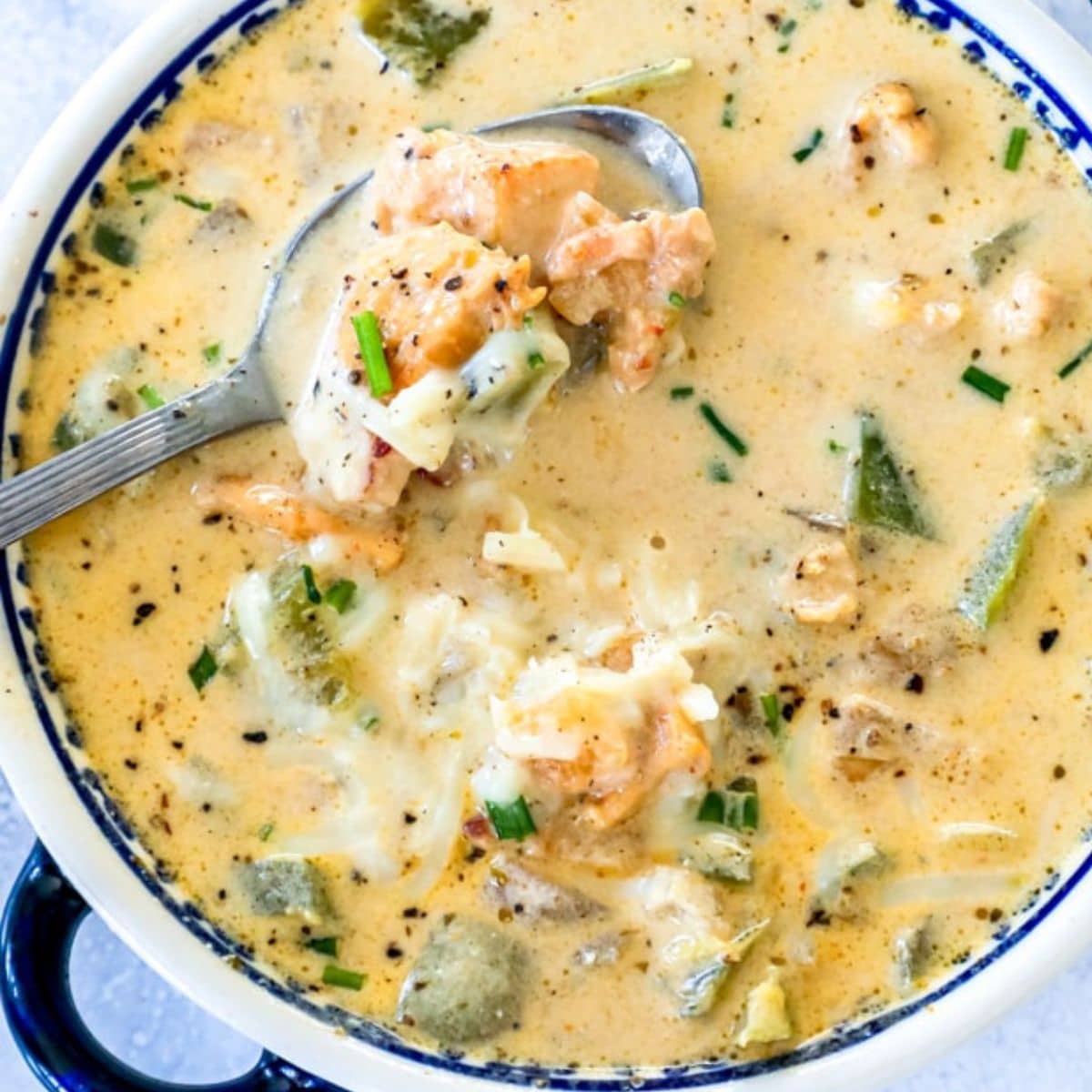 Keto White Chicken Chili - Bonappeteach