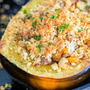picture of acorn squash stuffed with sausage and breadcrumbs