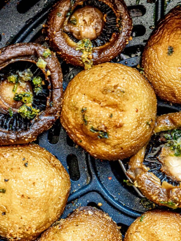 picture of mushrooms in an air fryer basket