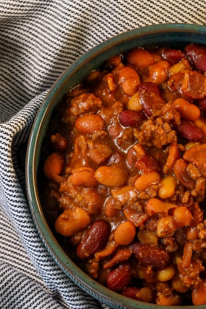 bacon and beef with beans in bbq sauce