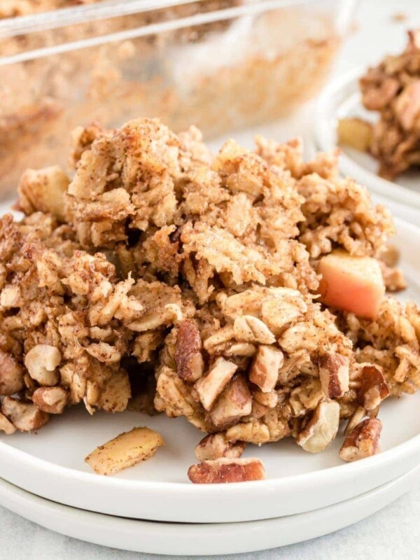 Easy baked oatmeal with apples and pecans.