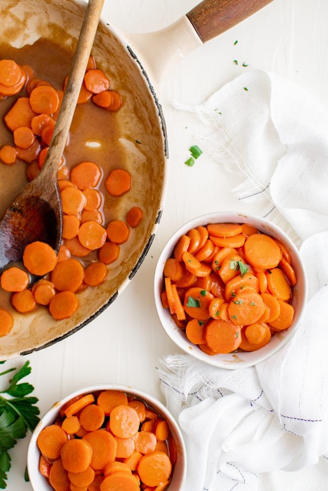 picture of glazed carrots in a white bowl 