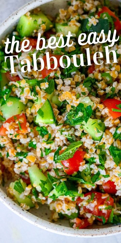 picture of tabbouleh with text the best easy tabbouleh laid over the picture