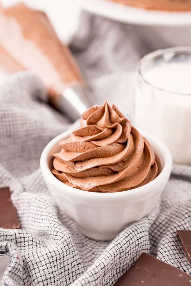 picture of chocolate pudding frosting in a white bowl 