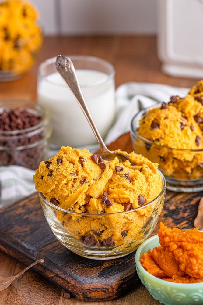 picture of edible pumpkin chocolate chip cookie dough in a bowl 