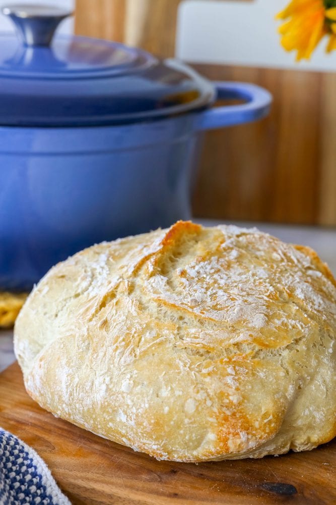 picture of no knead bread on a cutting board