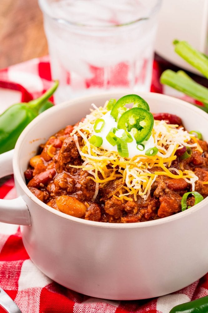 picture of slow cooker chili in a white bowl 