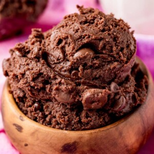 picture of brownie batter in a wooden bowl