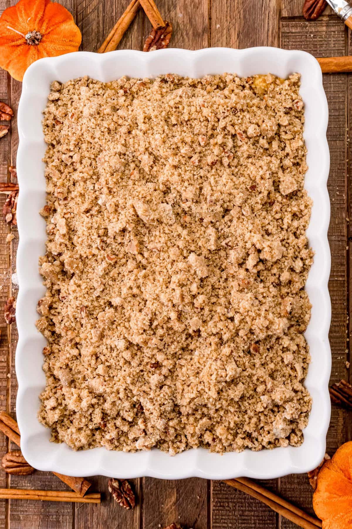 picture of unbaked pumpkin crisp in a baking dish
