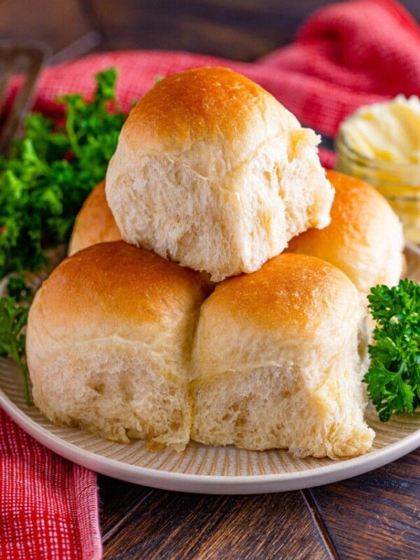 cropped-The-Best-Ever-Yeast-Rolls-Recipe-Picture11-scaled-1.jpg