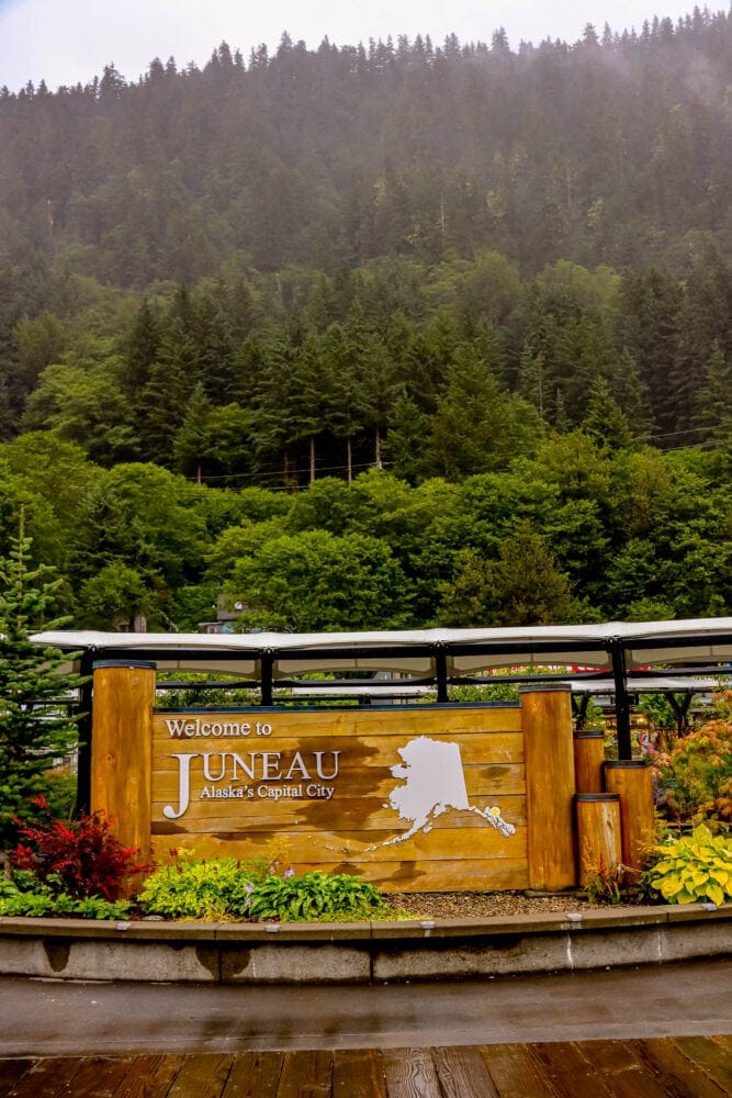 picture of juneau wood sign 