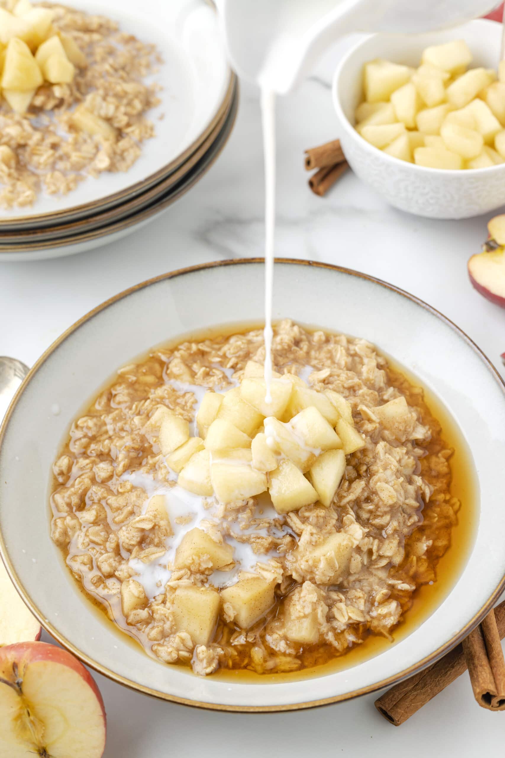 Apple Cinnamon Oatmeal with apples.