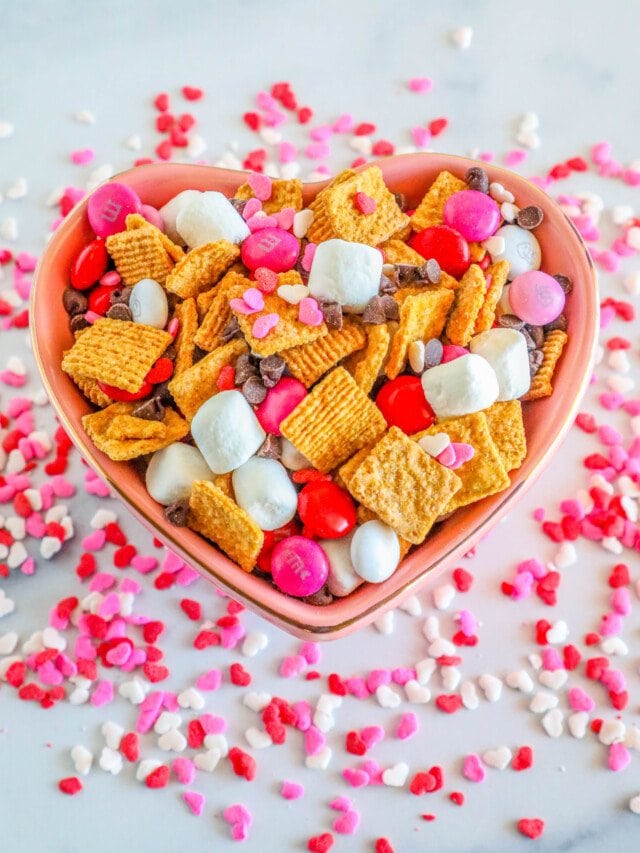 cropped-Valentine-Smores-Snack-Mix-Recipe-Picture7-scaled-1.jpg