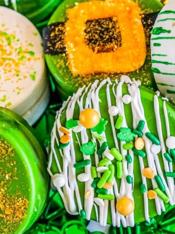 cropped-saint-patricks-day-dipped-oreos-recipe-picture.jpg
