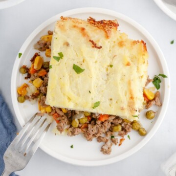 picture of shepards pie on a plate
