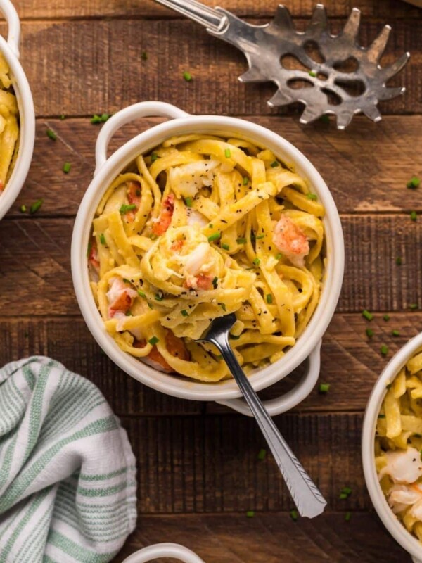 picture of lobster pasta in a white bowl