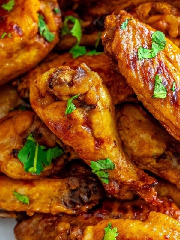 picture of chicken tinga wings on a plate