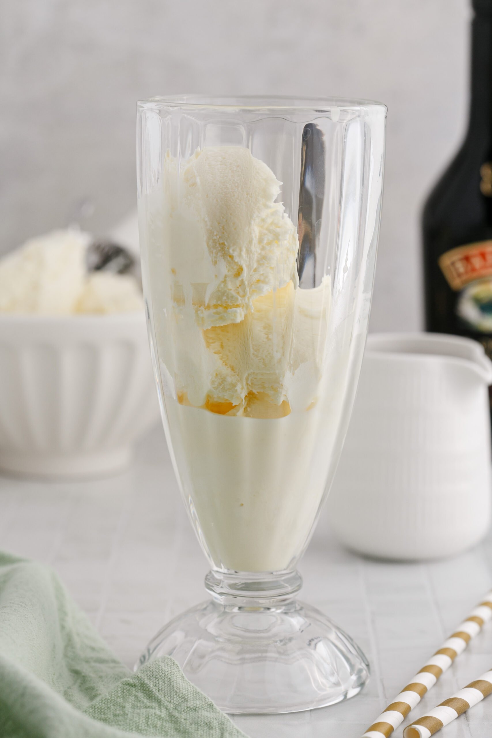 ice cream in a glass